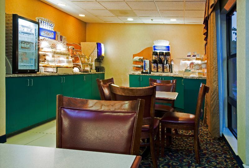 Holiday Inn Express Hillsborough-Durham Area By Ihg Exterior photo
